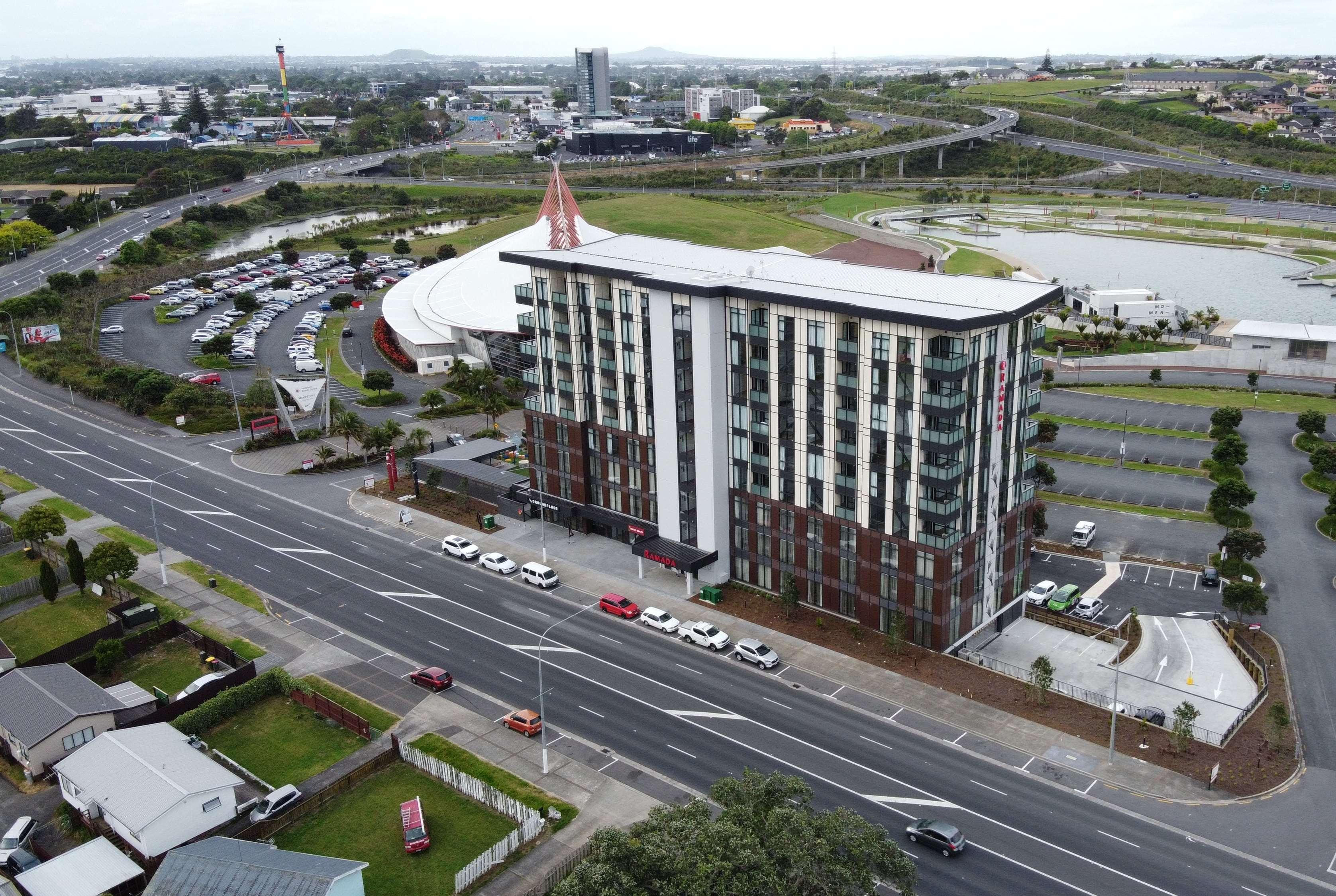 Ramada Suites By Wyndham Auckland Manukau Pacfic Centre Dış mekan fotoğraf